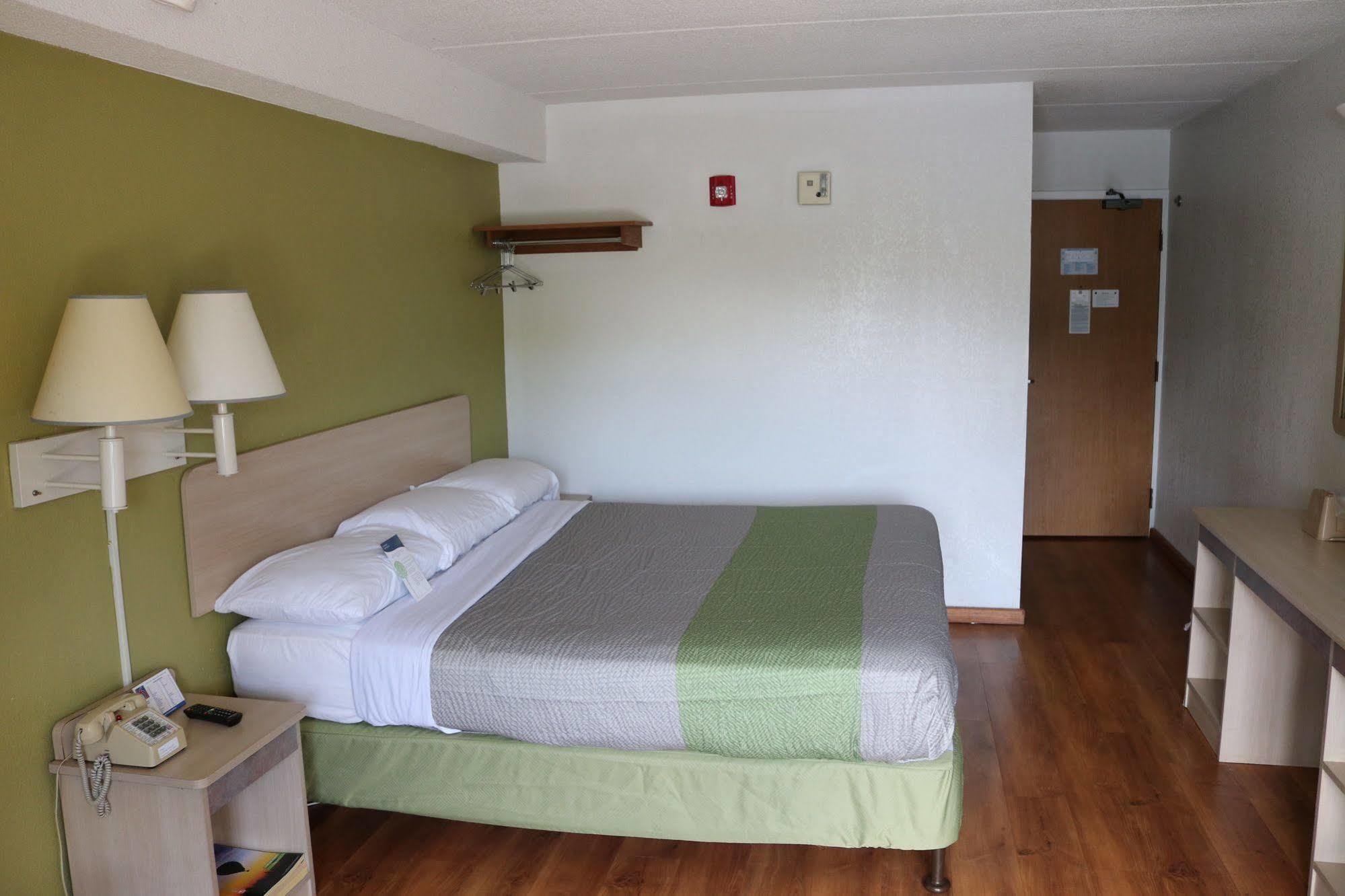 Motel 6-Binghamton, NY Buitenkant foto